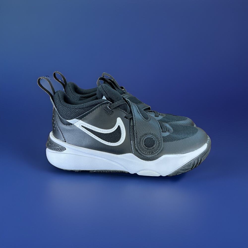 boys nike shoes size 1y TEAM HUSTLE D 11 DV8994 002
